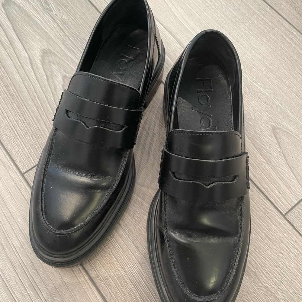 Floyd Women’s Platform Loafers in Black